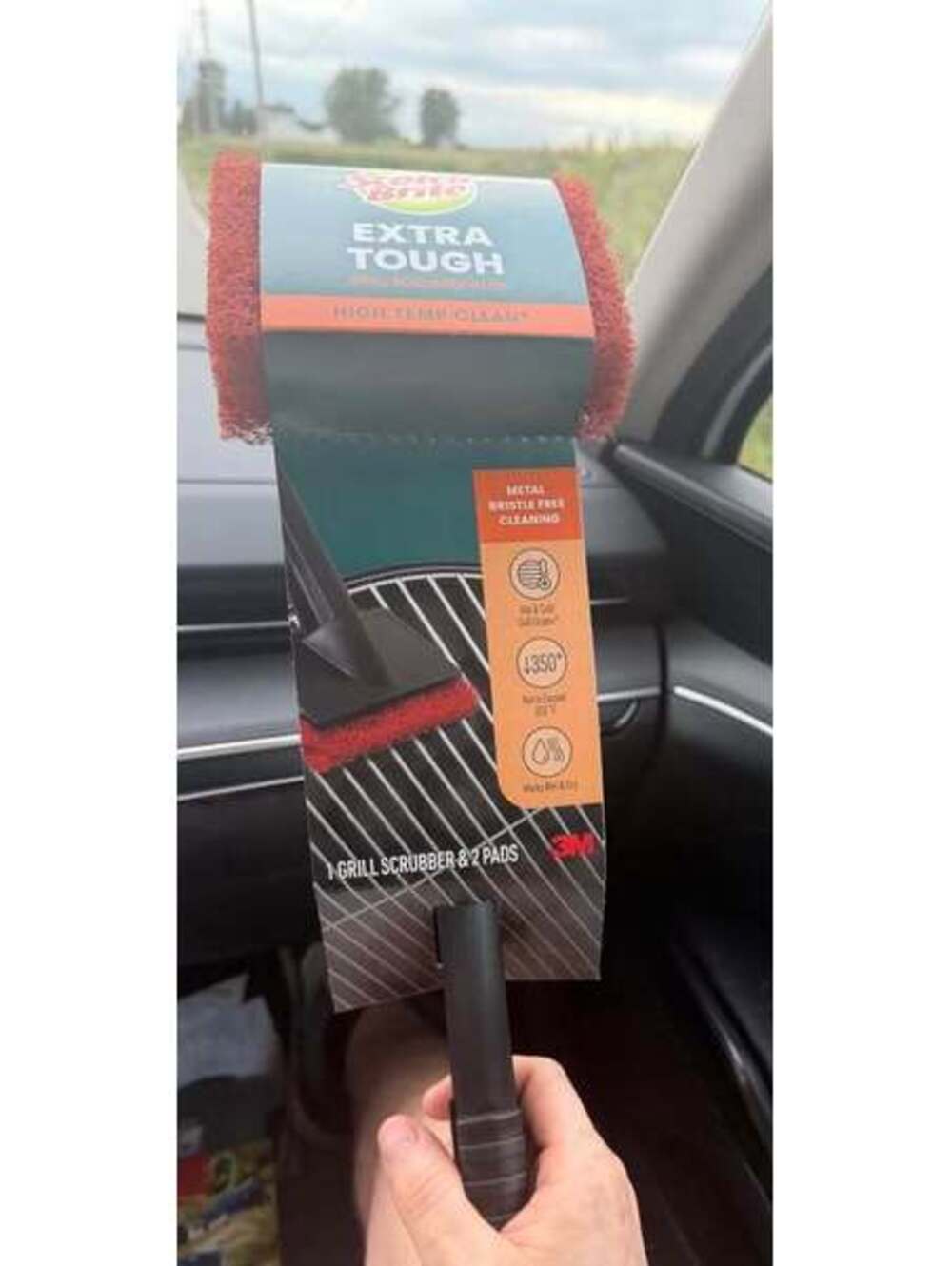 Scotch-Brite™ Grill and Griddle Brush with 2 Tough Pads